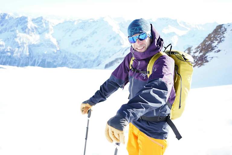 Skitouren sind Paul Mairs große Leidenschaft: Die Suche nach einer guten Linie mit feinem Schnee begeistert ihn immer wieder aufs Neue.
