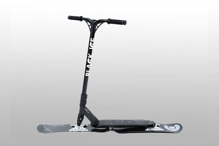 Black Ice Snow Scooter von Micro
