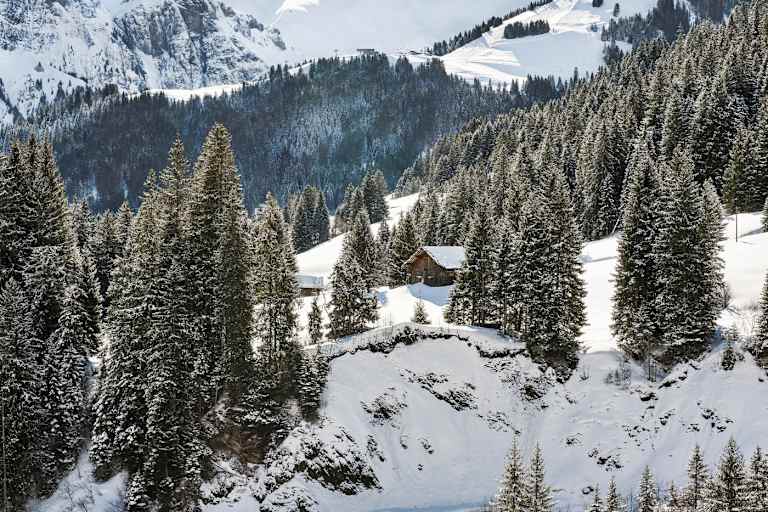 Mit Schnee bedeckte Berge.