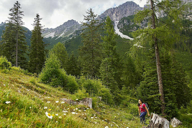 Wer viel in den Bergen unterwegs ist, der sollte gut mit seiner Ausrüstung vertraut sein
