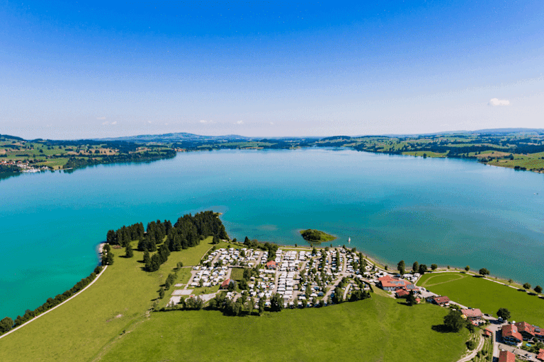 Campingurlaub an malerischen Plätzen wie dem Campingplatz Brunnen in Bayern
