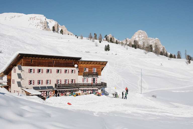 Die Lavarellahütte