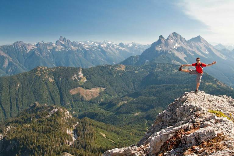 Wandern macht glücklich: Doch was gilt es beim Kauf eines Wanderschuhs alles zu beachten?