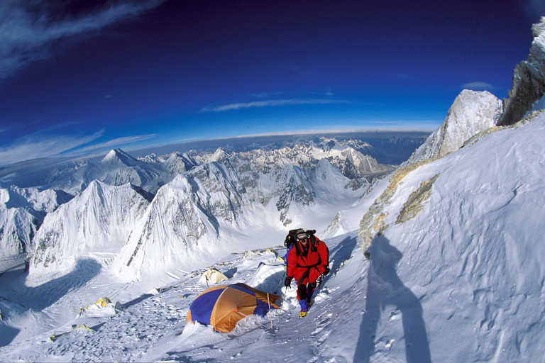 In großer Höhe: Am Gasherbrum II (8.034 m), Karakorum