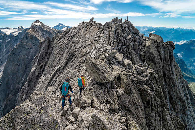Der Grad zum Gipfel des Piz Badile.