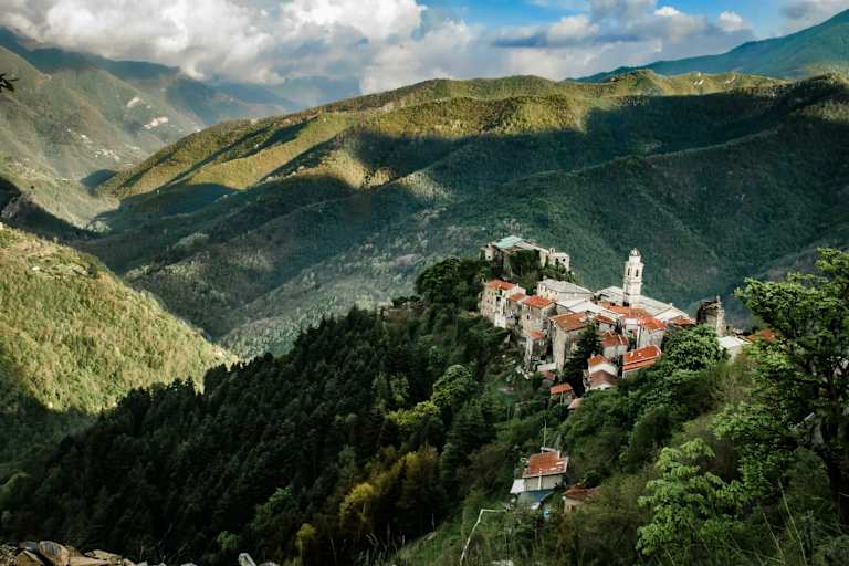 Triora in den Ligurischen Alpen