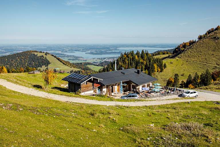 wwb-gorialm-julian-bueckers-bergwelten_huetten_online_julian_bueckers_gorialm_0002_si202212240012