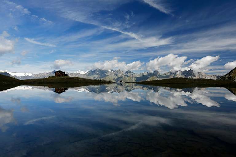 Zuaplsee mit Zupalseehütte in der Lasörlinggruppe