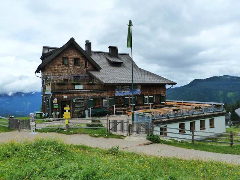 Die Gablonzer Hütte ist auf der Zwieselalm gelegen