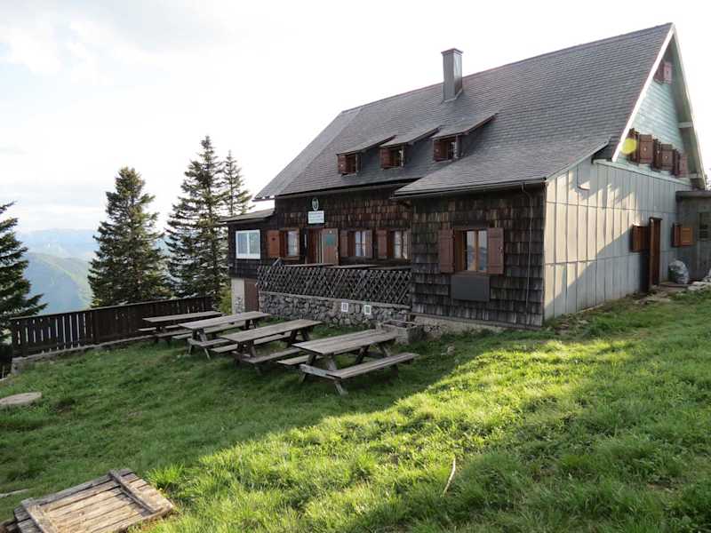 Die Waldfreundehütte Obersberg in den Mürzsteger Alpen im südlichen Niederösterreich