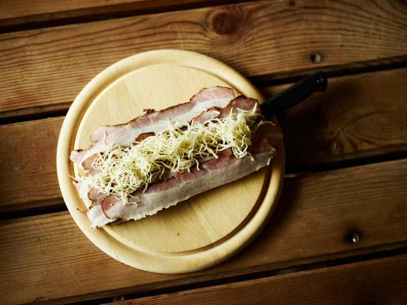 Speckbrot mit Kren beim Ötscherhias