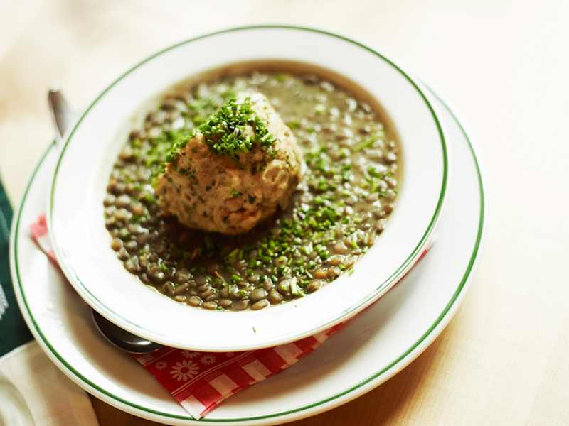 Linsen mit Knödel auf dem Schutzhaus Vorderötscher