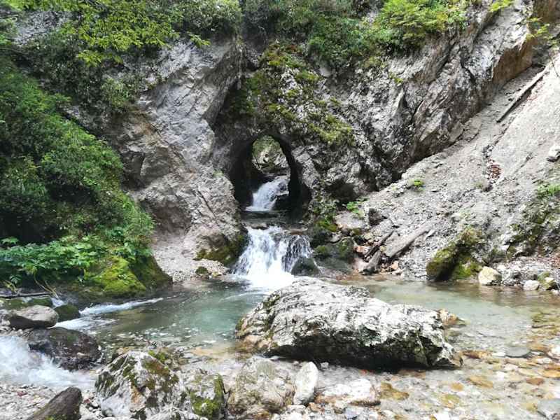 Bodenbach, nahe des Tschaukofalls