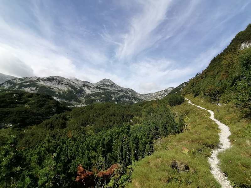 Bogatinsko sedlo – links Teile der Vratca/des Bogatin