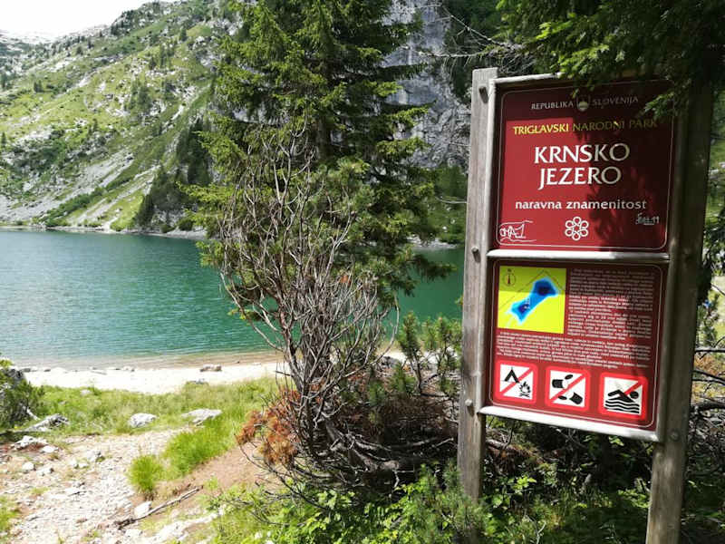 Infotafel am Krnsko jezero