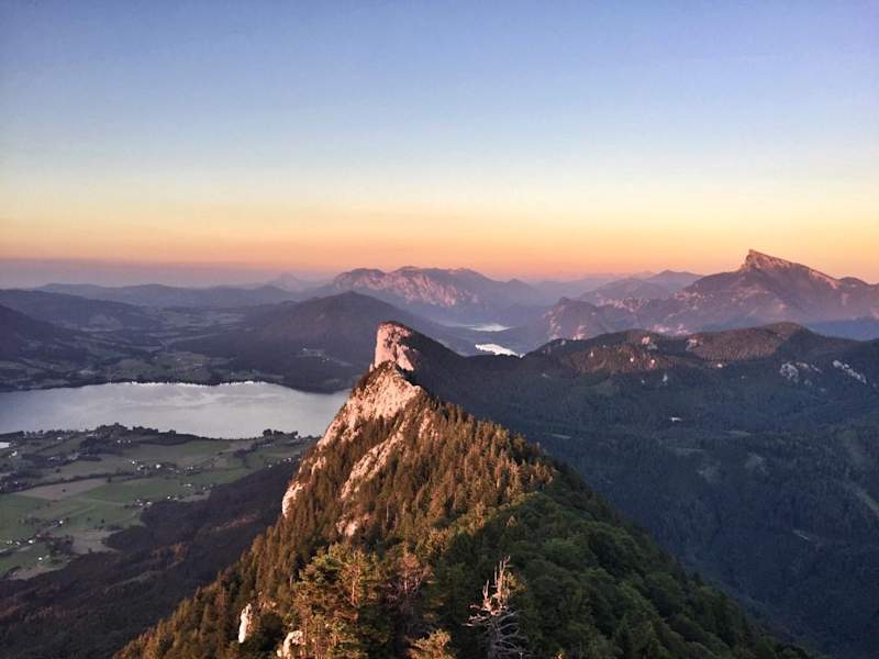 Abstimmung mit Blick auf Drachenwand und Mondsee