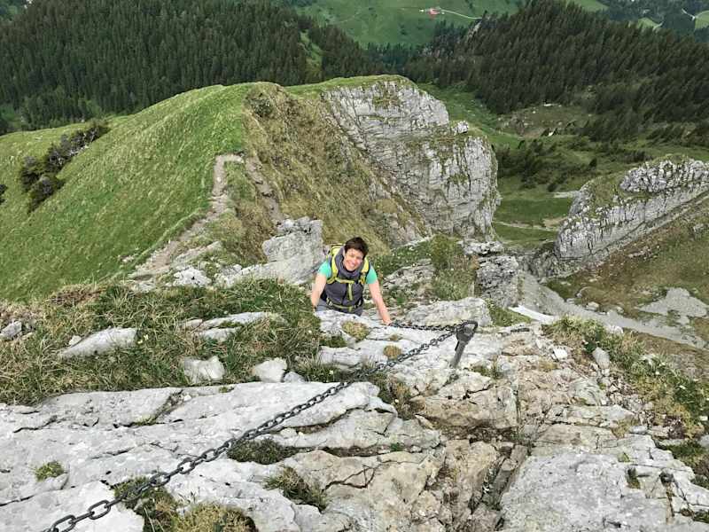 Wiederanstieg auf die Grathöhe