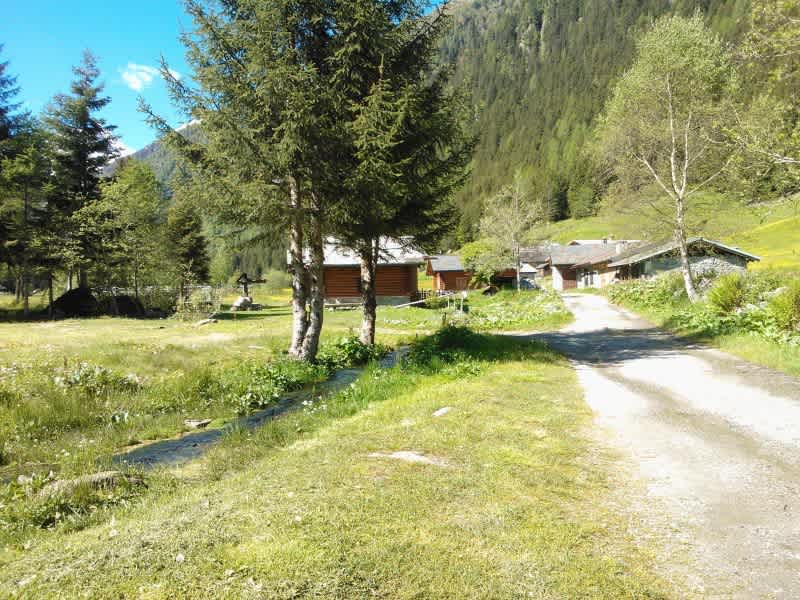 Zustieg zur Hütte