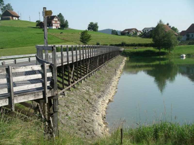 Blick zur Staumauer im Schlapprig