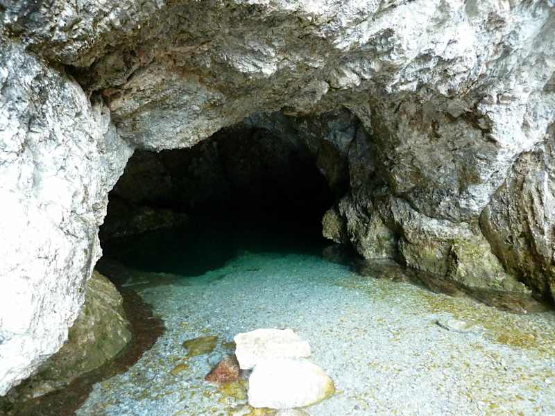 Das Birnbachloch am Fuße des Birnhorns ist Naturdenkmal.