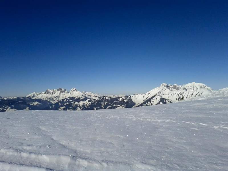 Blick Richtung Norden ins Gesäuse (Admonter Reichenstein links, Planspitze/Hochtor rechts)