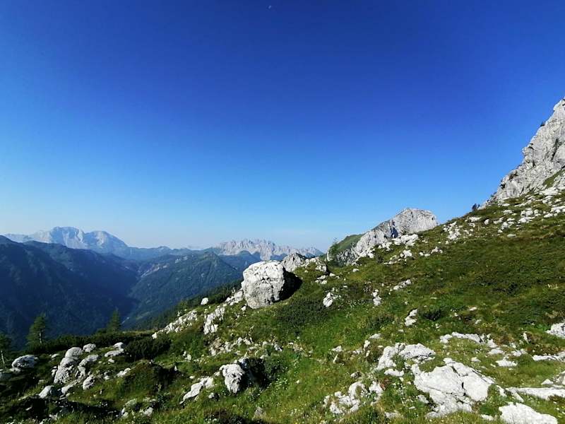 Blick vom P.so Elbel nach Süden zum M. Tiarfin (re.) und M. Bivera