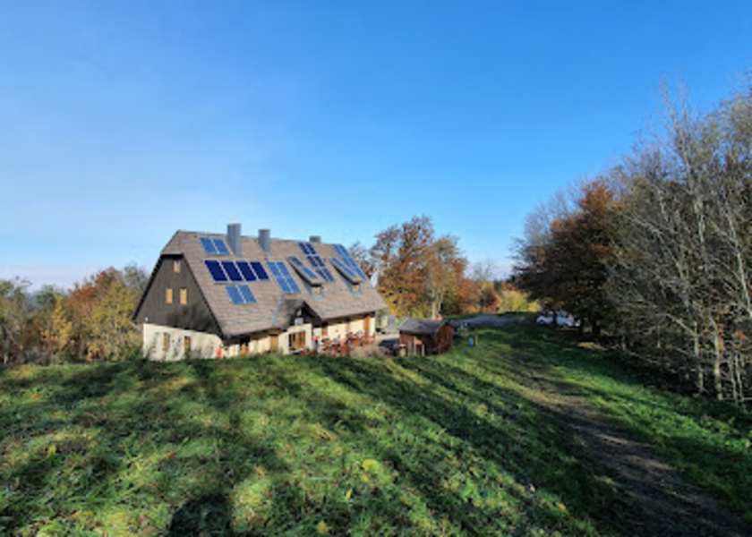 Schöpfl-Schutzhaus im Herbst