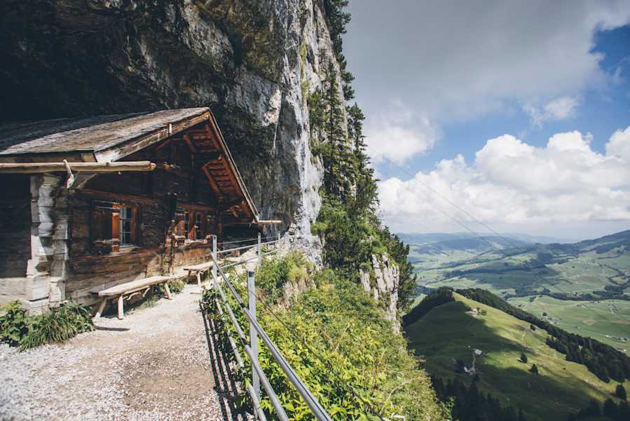 Zustieg zum Wildkirchli