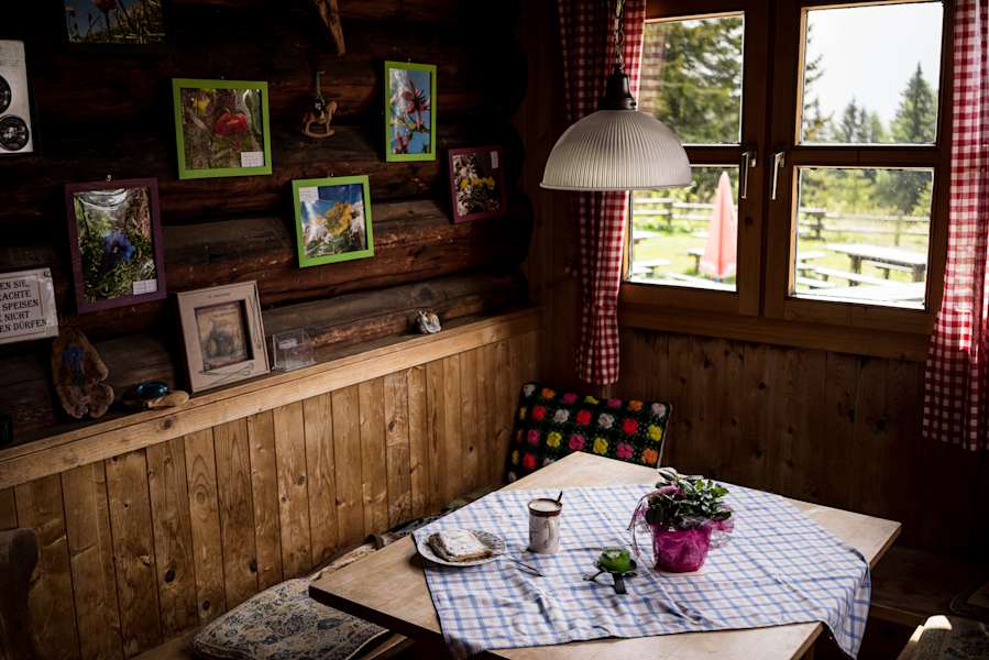 Stube in der Eisenkappler Hütte