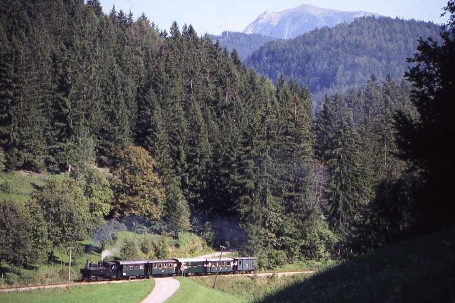 Entlang der Trasse der Ybbstalbahn wandert man durch die idyllische Landschaft