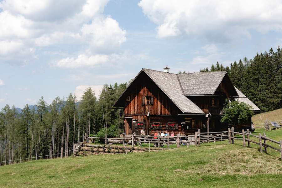 Blahbergalm-Florian-Lierzer-BW-Luchstrail