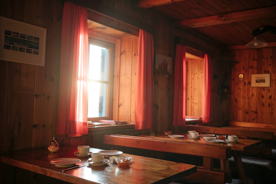 Gaststube der Flaggerschartenhütte