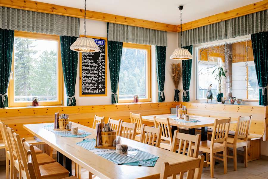 Stube in der Winterleitenhütte