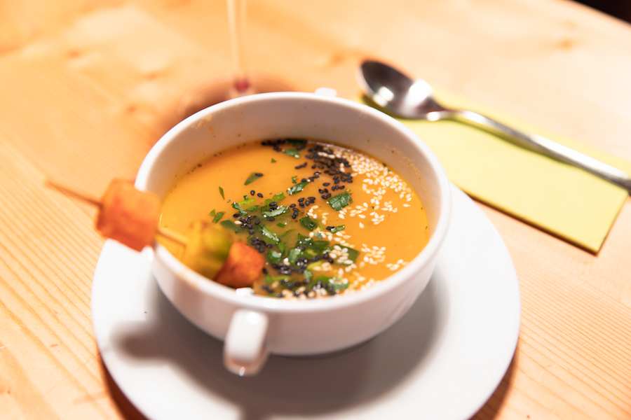 Die Franz-Fischer-Hütte ist auch für die vegane und vegetarische Küche bekannt.