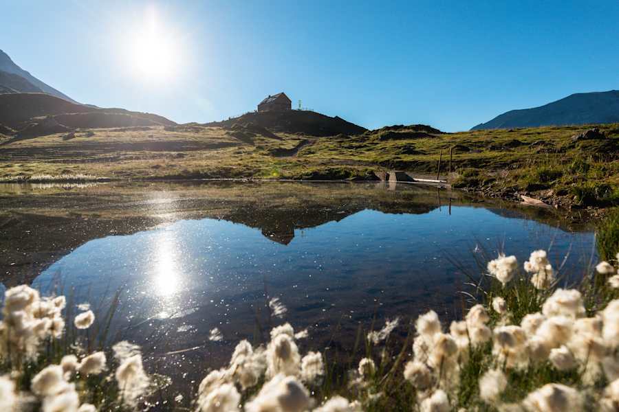 Stimmungsvoll liegt die Franz-Fischer-Hütte im Salzburger Riedingtal.