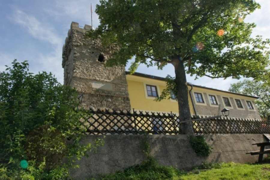 hoellensteinhaus_oa_img_40115627