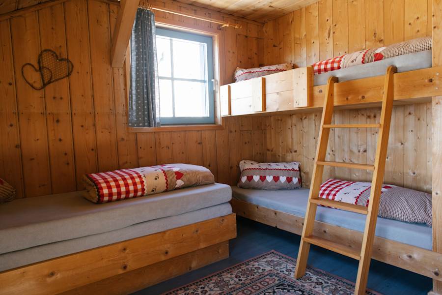 Ein Zimmer auf der Meilerhütte.