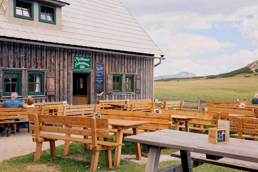 Der Gastgarten der Michlbauerhütte