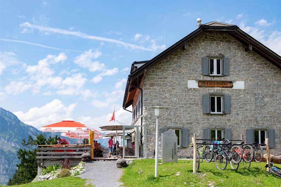 mullern_fronalp_dsc_3548_maya_rhyner_naturfreundehaus_fronalp-glarnerland-bergwelten