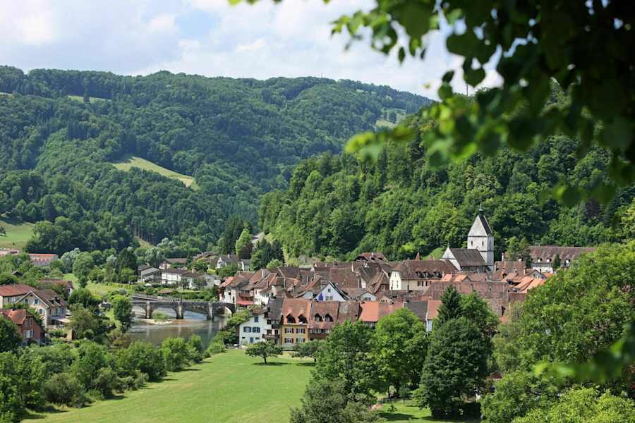 Blick auf St. Ursanne