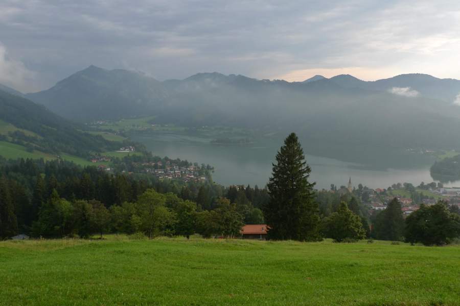 Blick vom Schliersberg auf den Schliersee