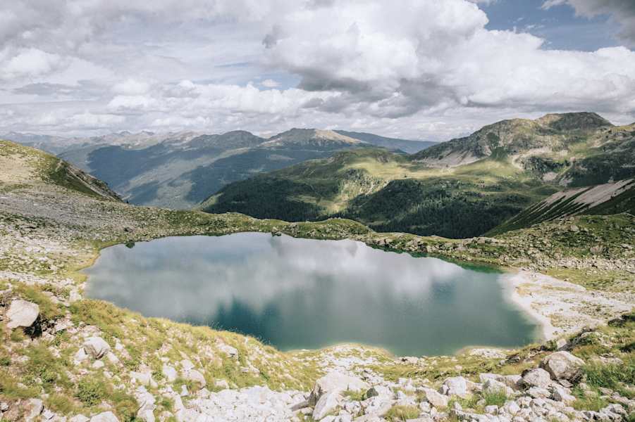 Kratzbergersee: Alpenpanorama in Südtirol, Italien