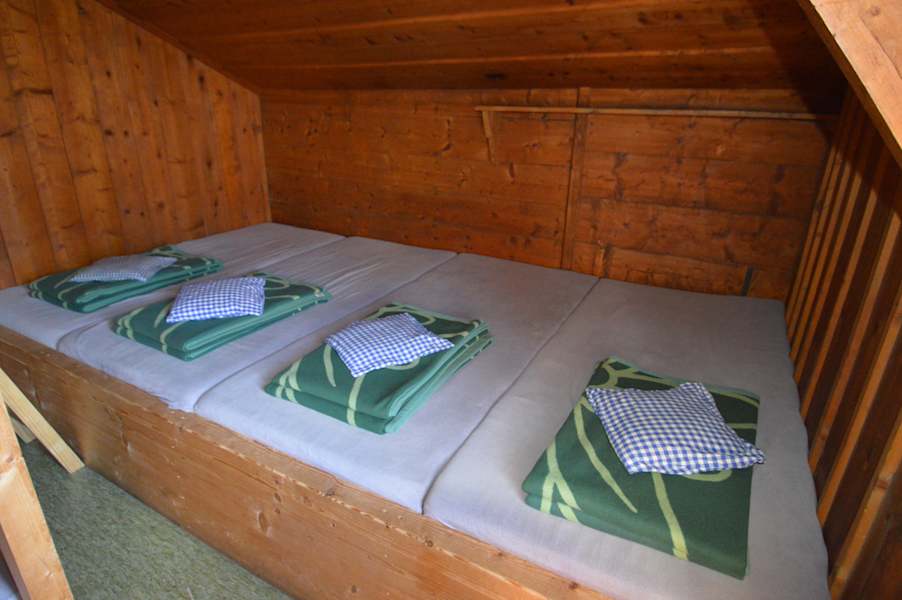 Eines der Schlafzimmer der Knorrhütte.