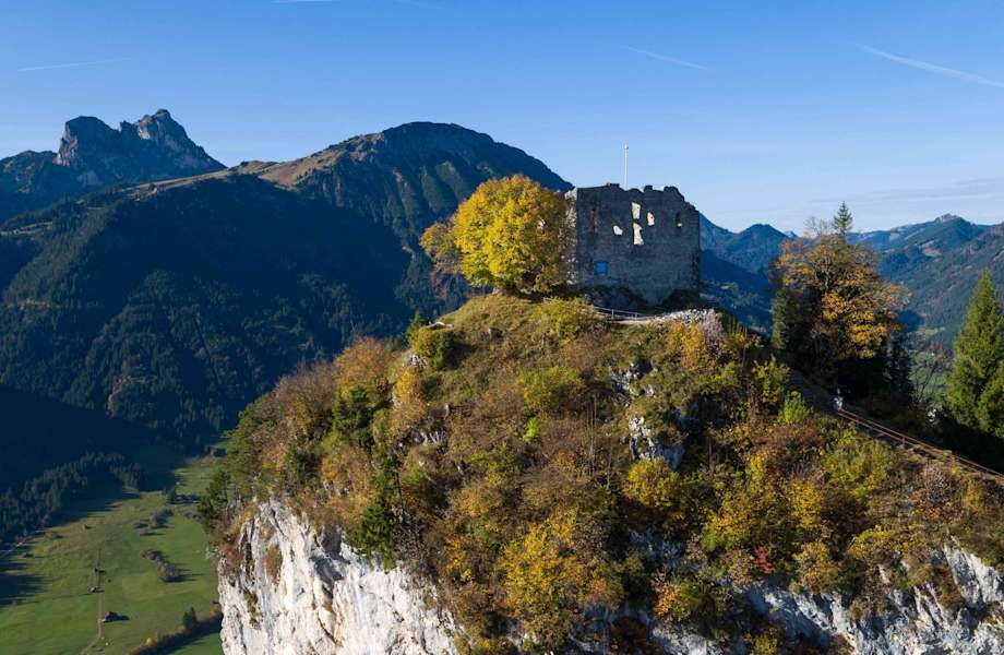 Die Burgruine Falkenstein, Deutschlands höchstgelegene Burgruine