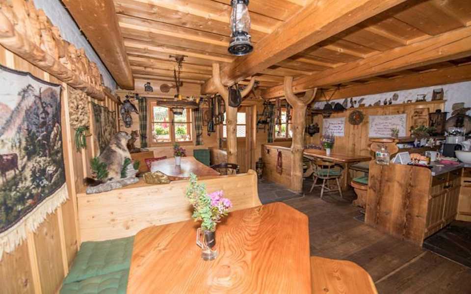 Die Gaststube der Pottingerhütte