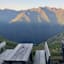 Das Kaiserjochhaus befindet sich direkt am Hauptkamm der Lechtaler Alpen.