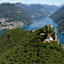 Blick auf den imposanten Gipfel des Monte San Salvatore