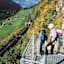 Tiefblick zur Lötschbergbahn