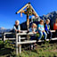Halsalm-Kreuz mit Kindern