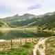 Hütten am Bergsee: 20 Sommerhütten zum Baden in den Alpen